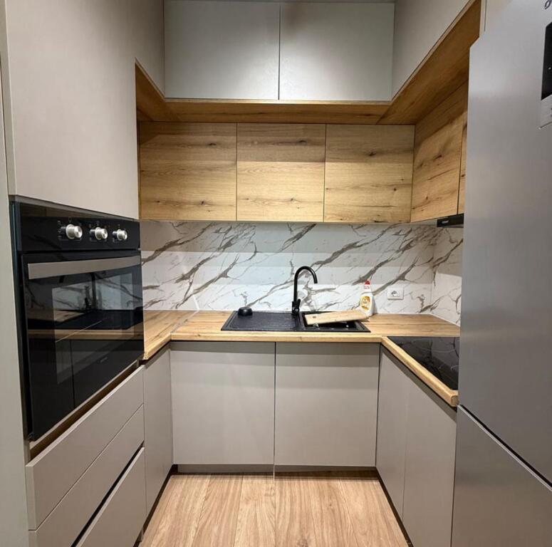 Jepet me qera Apartament 2+1 tek Liqeni i Thate + post parkimi