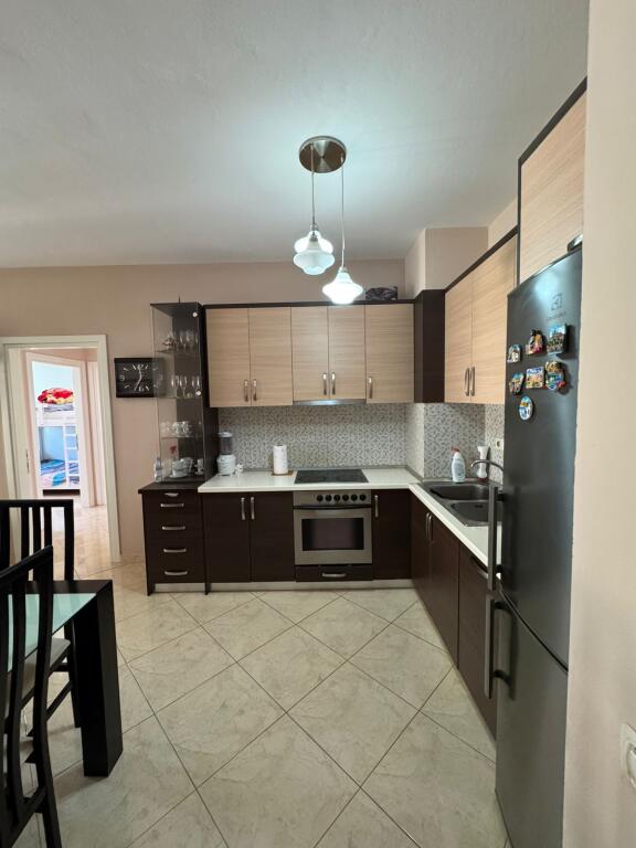 Apartament 2+1 me qira ne Fresk