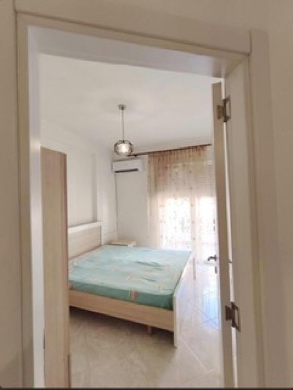 Affittasi 2+1 a Golden Park con 500€
