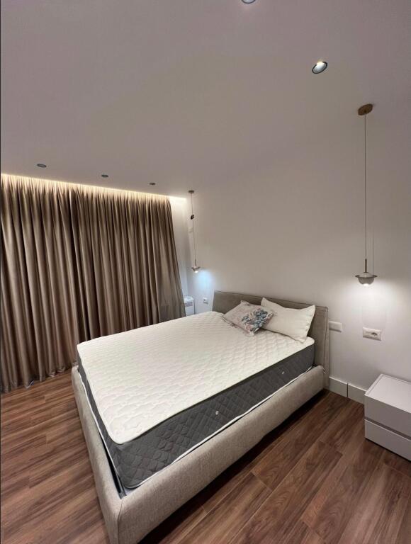 Apartament 2+1 luksoz ne shitje,Yzberissht