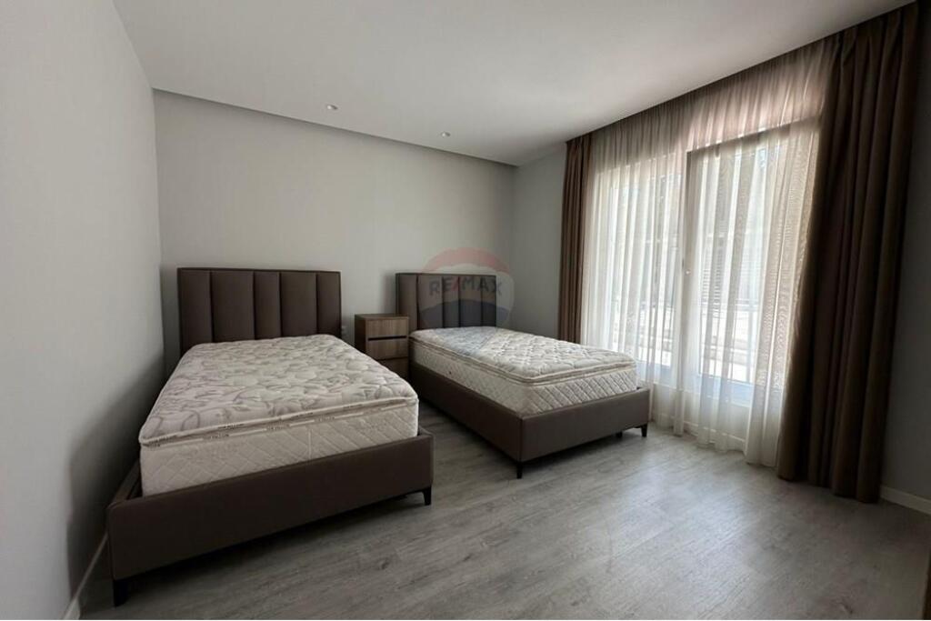 APARTMENT 2+1+2+ PARKING SPACE FOR RENT