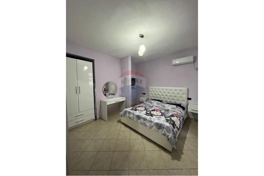 Apartament 1+1 me qera tek ish shkolla e Baletit