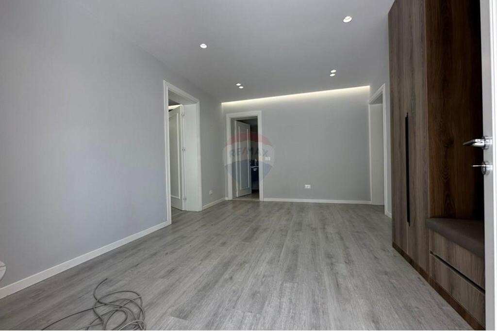 APARTMENT 2+1+2+ PARKING SPACE FOR RENT