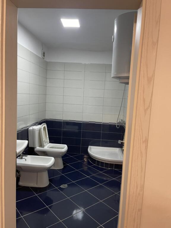 🏢Astir, Via Aleksanderi i Madh, vicino al Oslo Bar, appartamento in affitto, 2+1+2, arredato. 550Euro