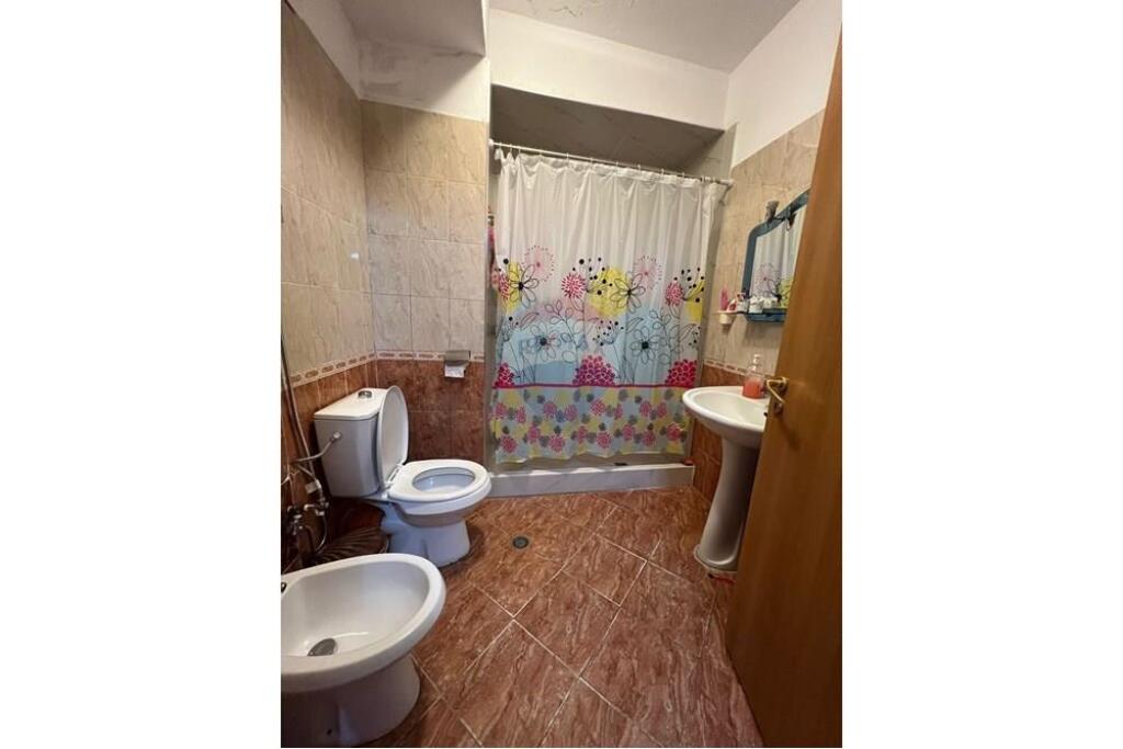 Apartament 1+1 me qera tek ish shkolla e Baletit