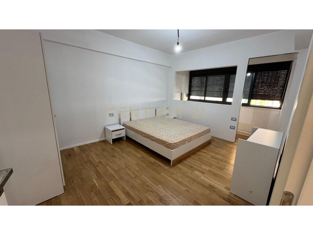 MUZEU I DESHMOREVE, JAPIM ME QIRA APARTAMENT 2+1