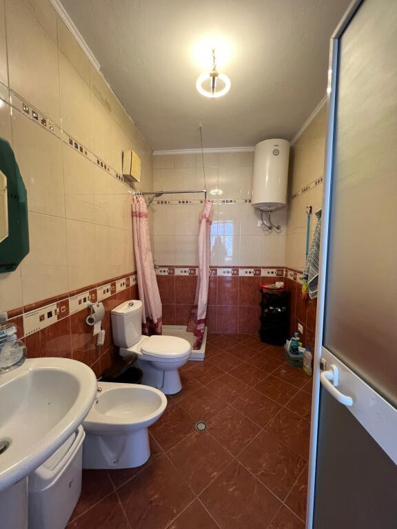 FOR RENT Apartment 2+1 📍Barrikadave Street 💶 Price: 65,000 Leke/Month