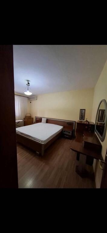 Apartament me qira 2+1 – Ali Demi (tek shkolla 1 Maj)