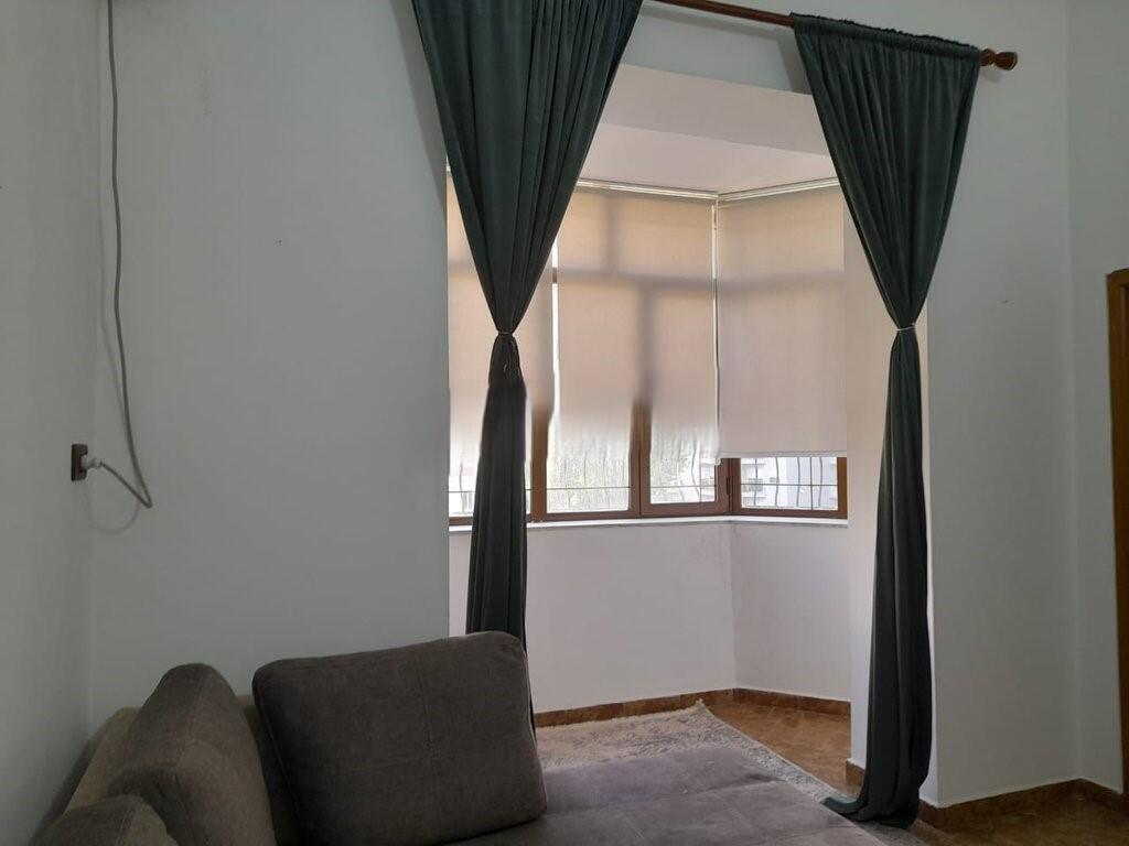 Apartament 1 +1 per qera be bllok