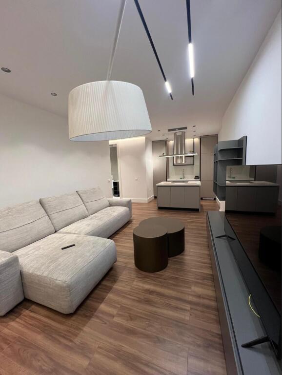 Apartament 2+1 luksoz ne shitje,Yzberissht