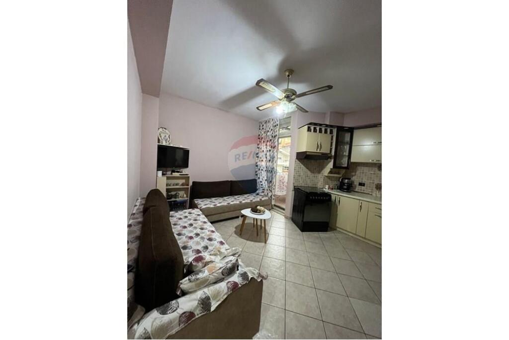Apartament 1+1 me qera tek ish shkolla e Baletit