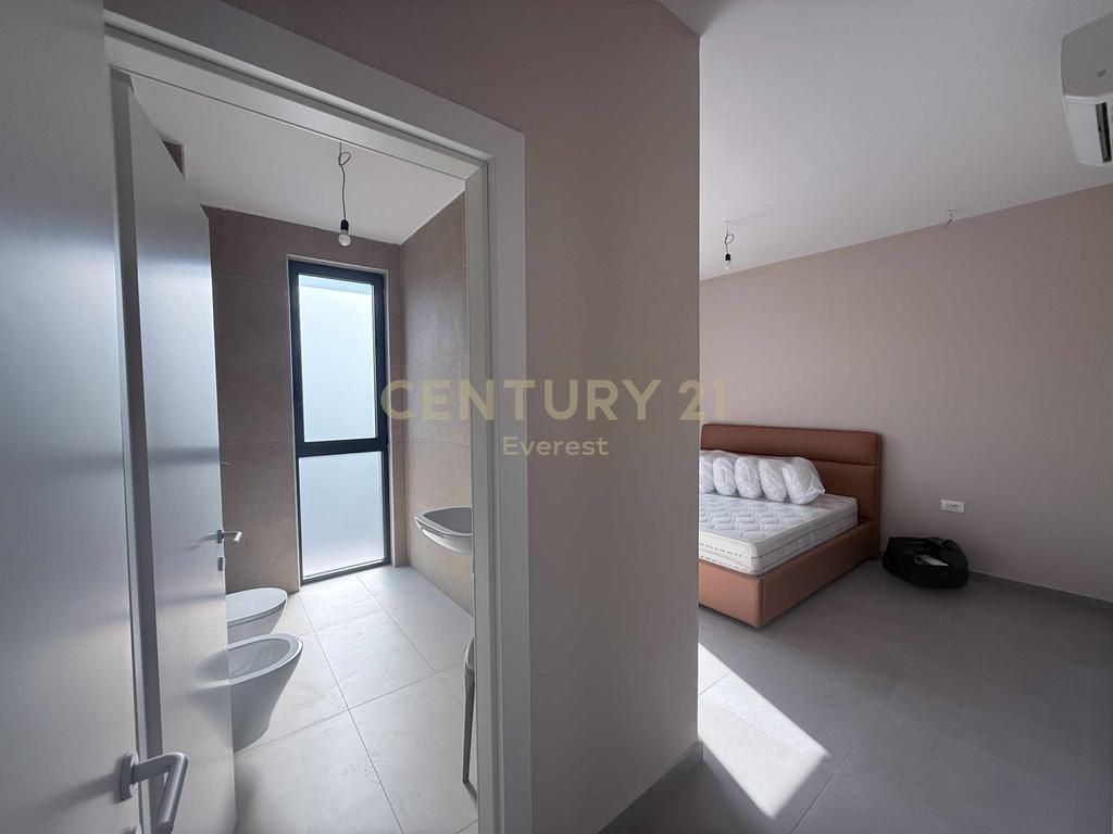FOR RENT APARTMENT 3+1+2 – KAVAJËS STREET, NEAR THE CENTER!