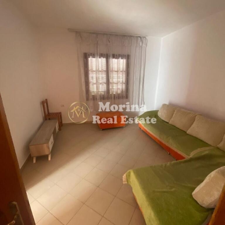 Rent Private Entrance 1+1, Institute, 230 Euro/month.
