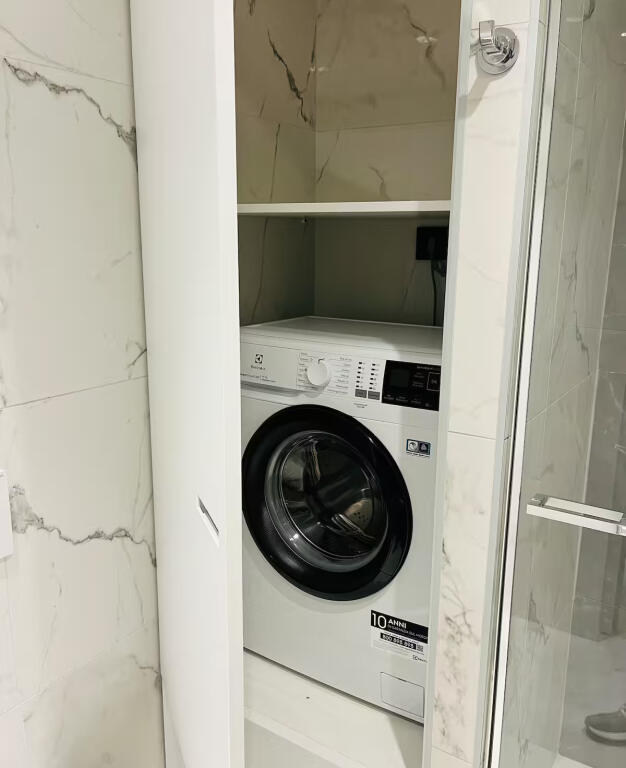 Appartamento In Affitto 1+1 Vicino All'ex Esposizione(ID B2101237) Tirana