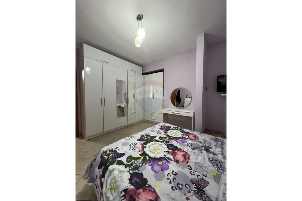 Apartament 1+1 me qera tek ish shkolla e Baletit
