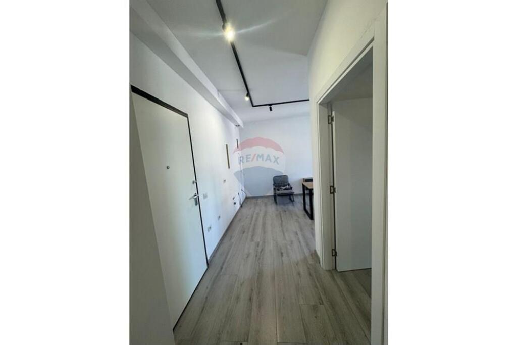 Premises for rent New Maternity !