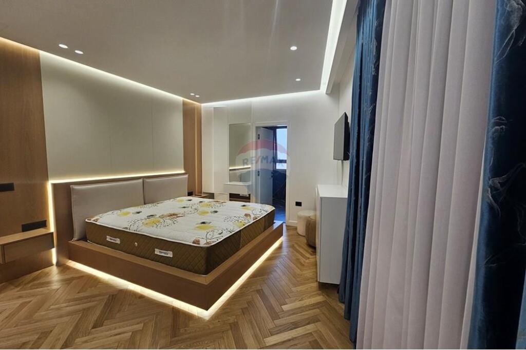 Apartment 2+1+2 for rent in Astir !