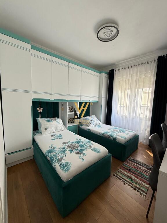 FOR SALE APARTMENT 2+1+2 NEAR THE MOSQUE, BOTANICAL GARDEN 240,000 EURO