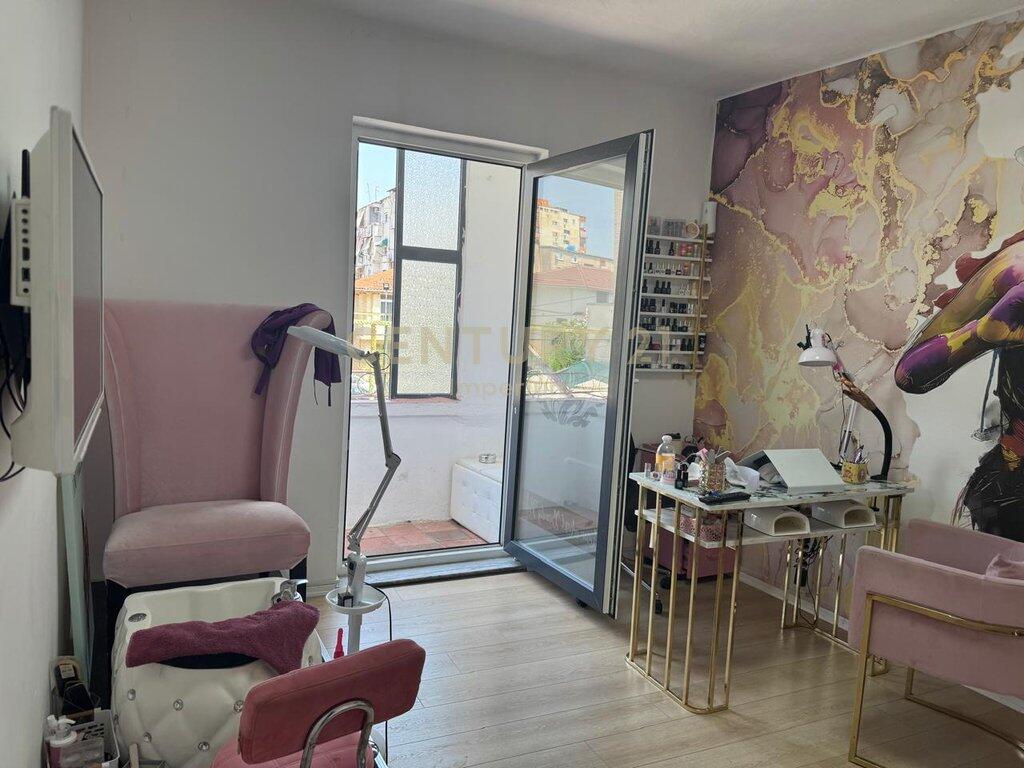Apartment 2+1 for Rent – Kavaja Street, opposite Square 21
