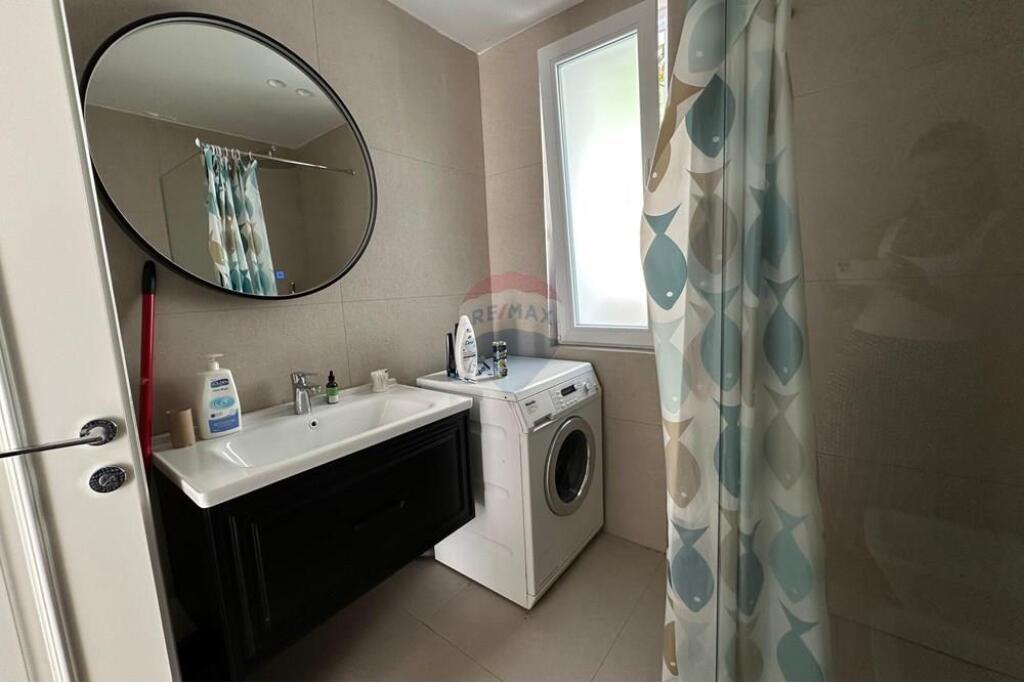 APARTMENT 2+1+2+ PARKING SPACE FOR RENT..