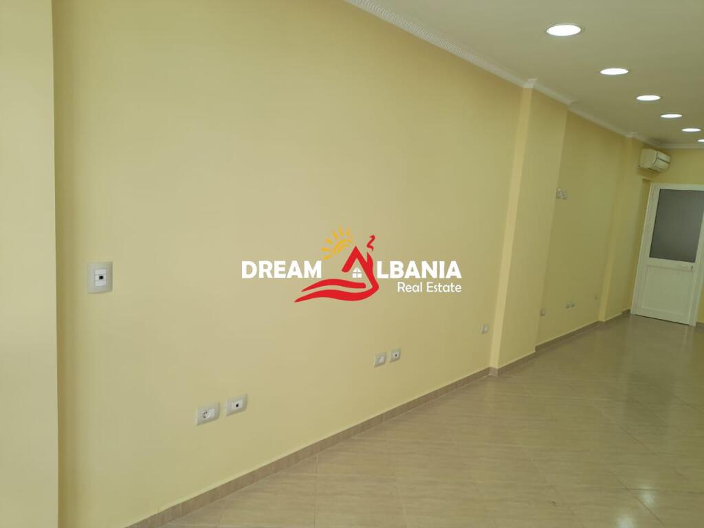 Business premises for sale at Bajram Curri Boulevard, near Kesh (ID 4171432)