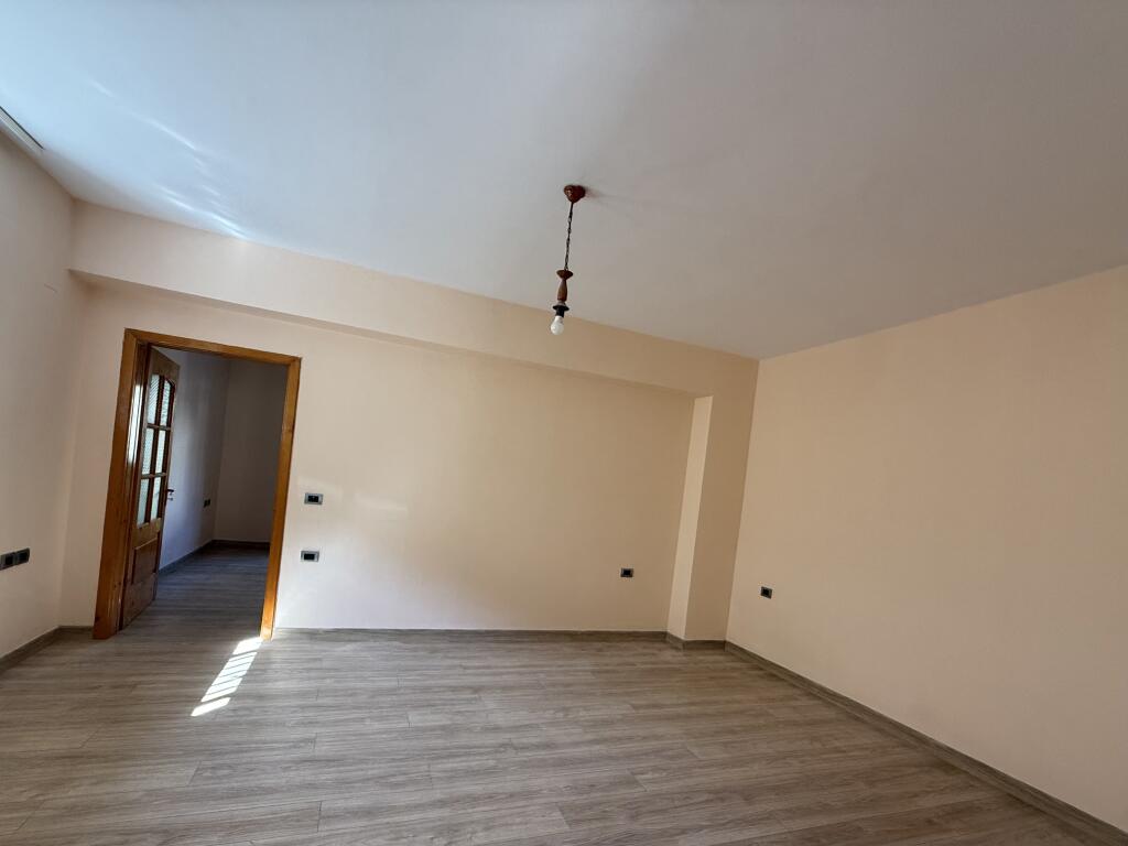 Office space in the 21 Dhjetori area!!