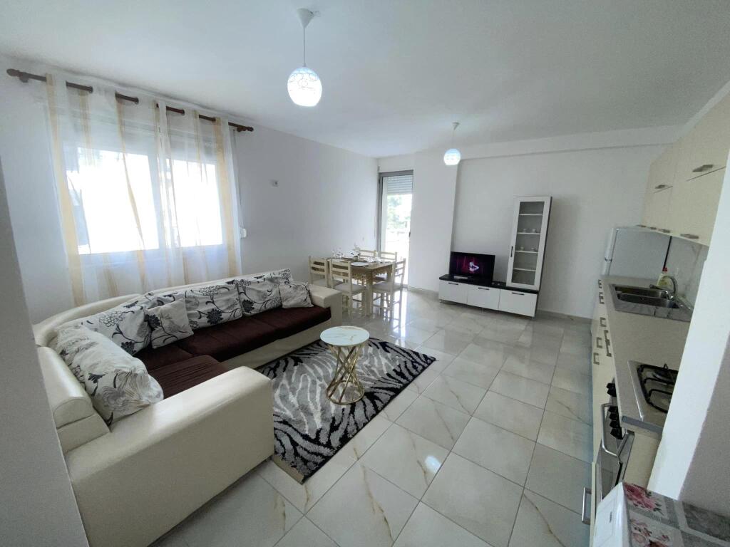 DAILY RENT / QERA DITORE🥰 1+1 with Balcony🤌🏽 Center of Beach Durres📍