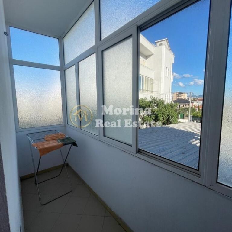 Rent Private Entrance 1+1, Institute, 230 Euro/month.