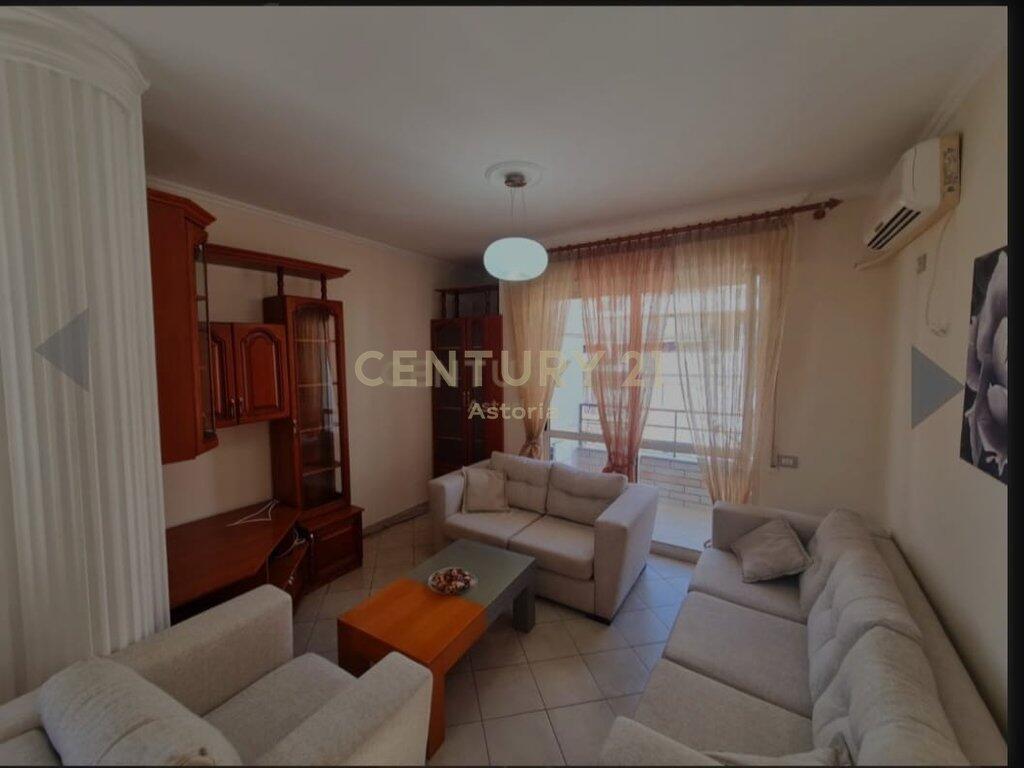 Jepet me Qira Apartament 1+1 te Selvia – Tiranë