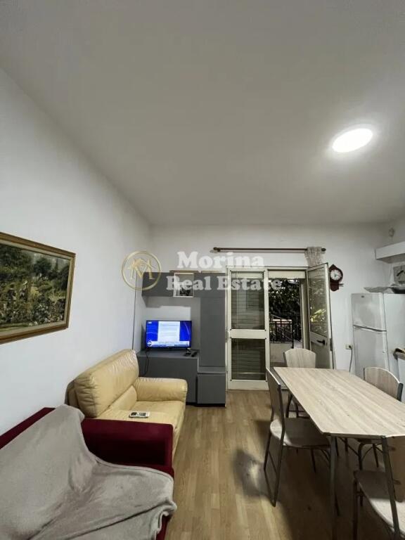 Apartament 1+1+bllk, Qytet Studenti  400 euro/muaj