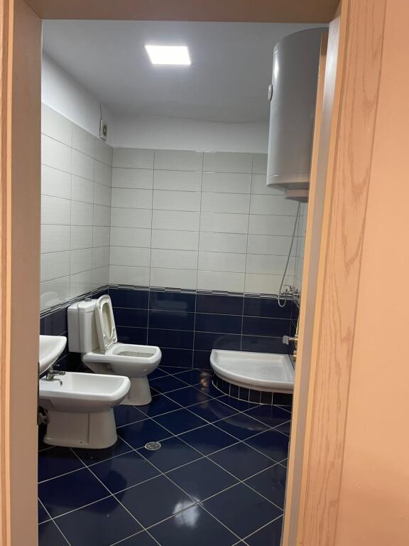 Apartament 2+1+2 me qera , Astir