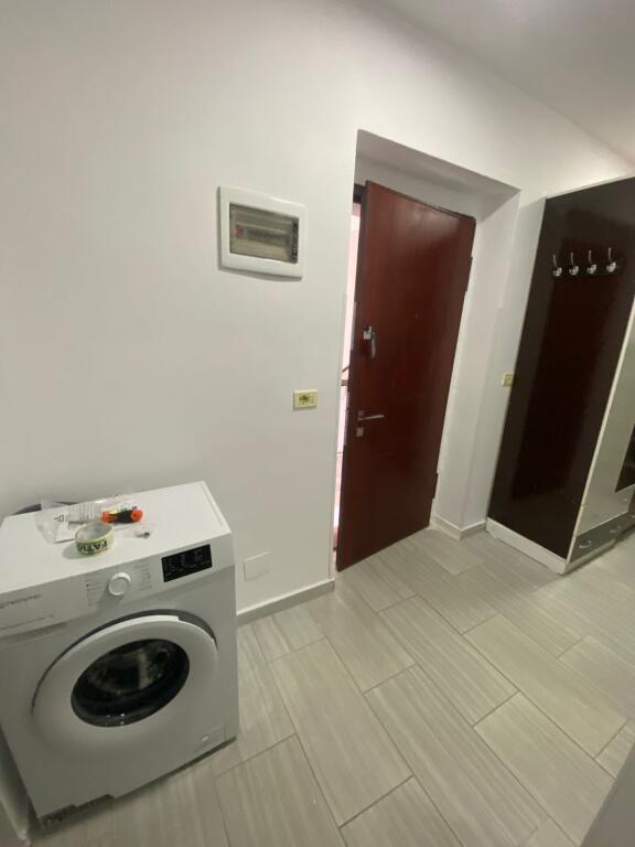 Jepet me qera apart 1+1 te tregu i ri elektrik