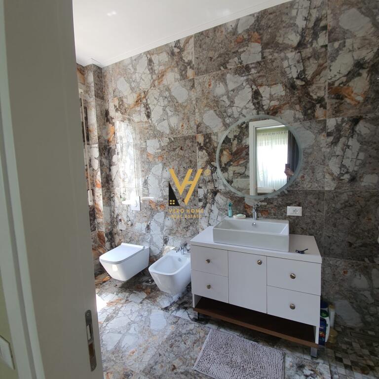 FOR SALE APARTMENT 2+1+2 NEAR THE MOSQUE, BOTANICAL GARDEN 240,000 EURO