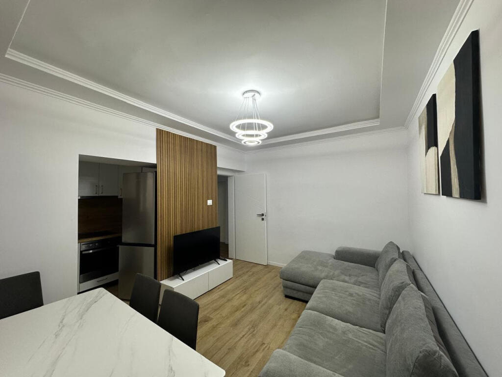 Apartament Me Qera 2+1 Tek 21 Dhjetori ( ID B221345) Tirane
