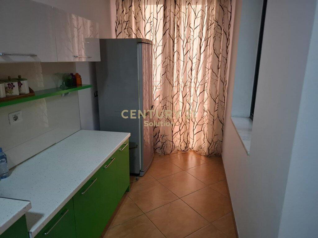 APARTAMENT 2+1+2 PER QIRA TEK MBIKALIMI I KOMUNES SE PARISIT!