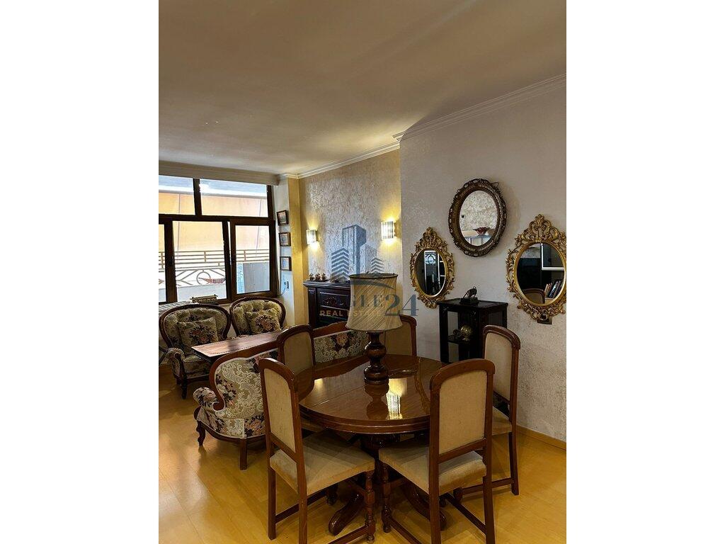 Appartamento 3+1+2 nel Centro di Tirana – Comfort, Qualità e Posizione Ideale!