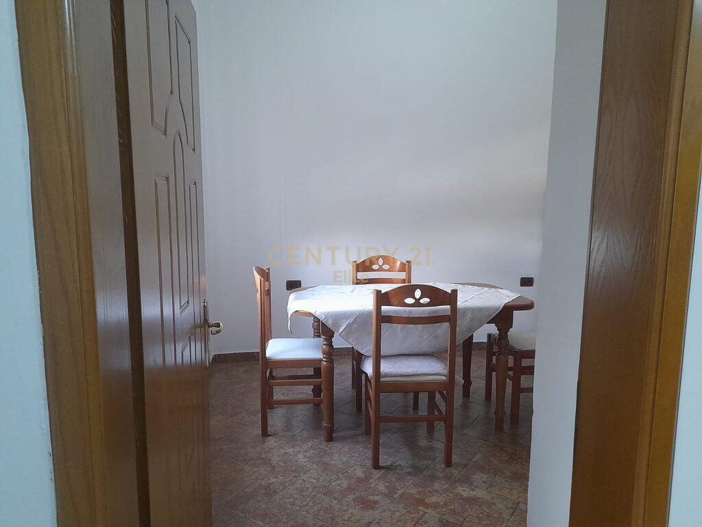 Appartamento 1+1 in affitto a Bllok – Tirana
