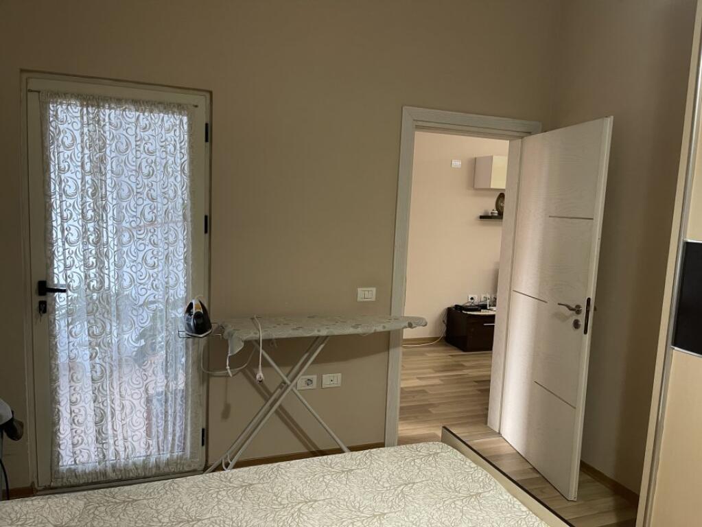 🏢Astir, Via Aleksanderi i Madh, vicino al Oslo Bar, appartamento in affitto, 2+1+2, arredato. 550Euro