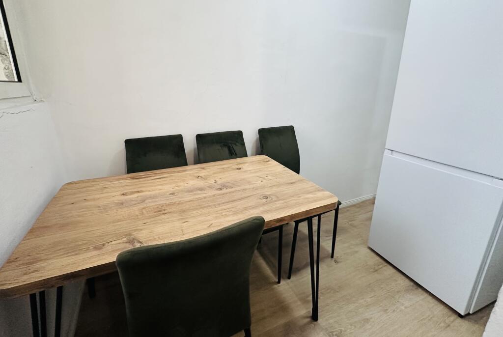 Affittasi Appartamento 2+1+1 con Balcone
