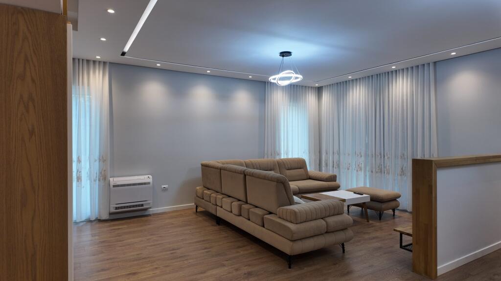 IN AFFITTO, VILLA A SCHIERA, FRESKU, ID: 530581008-16