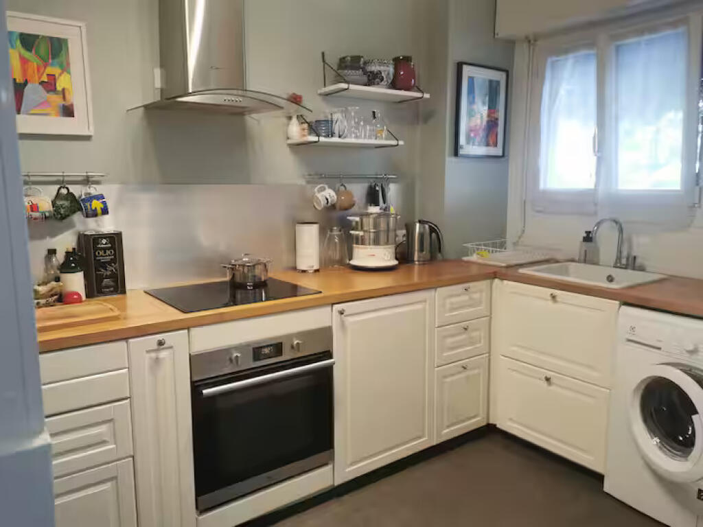 Apartament me Qera 1+1 ne Fresk (ID B2101241) Tirane.