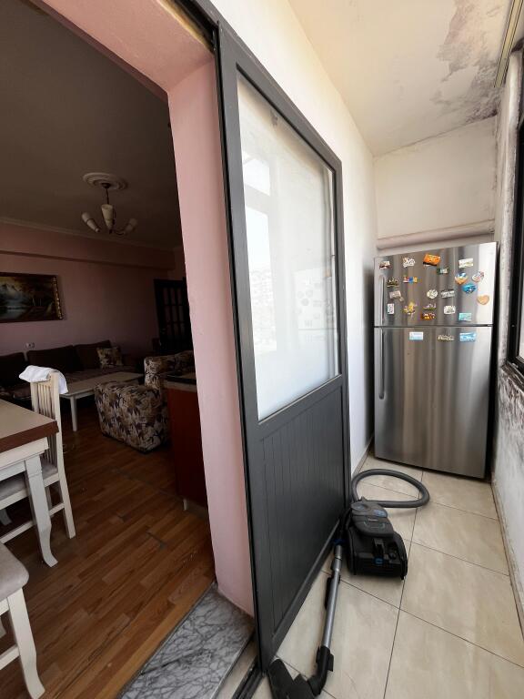 Appartamento 2+1 in Vendita – Dietro la Scuola “Naim Frashëri”, Durrës 🏠