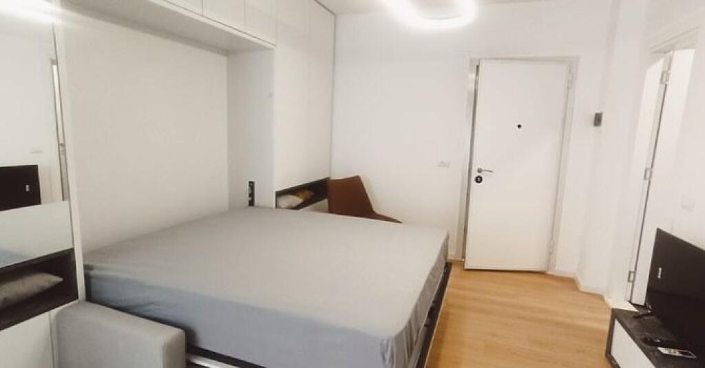Shitet Studio 35 m² – Komuna e Parisit