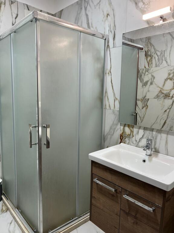 APARTMENT 1+1. 350 EURO.NEAR MARINAJ HOTEL.ASTIR.