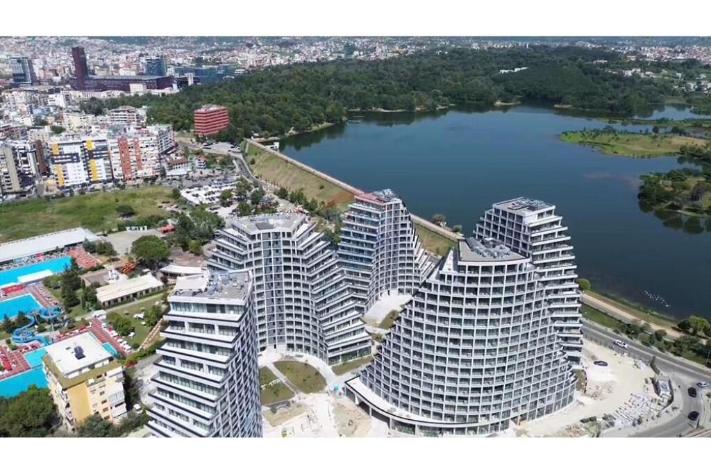 Ufficio in affitto a "Lake View"! !