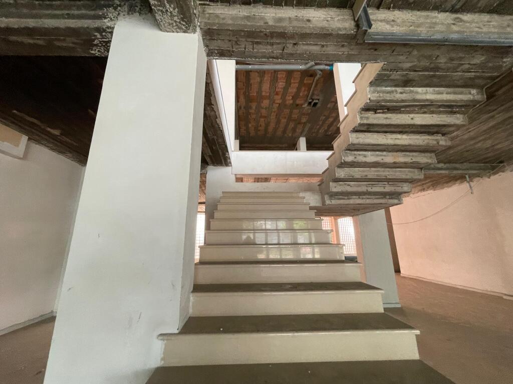 🏢 Locale 1000 m² in Affitto – Esclusivo, Comune di Parigi ✨