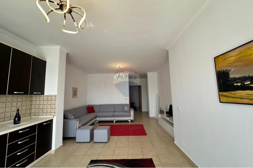 SHITET, APARTAMENT 2+1, FRESKU, TIRANË