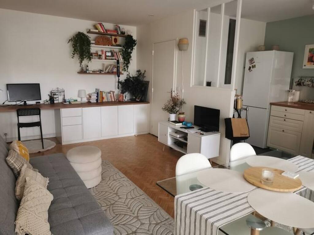 Apartament me Qera 1+1 ne Fresk (ID B2101241) Tirane.