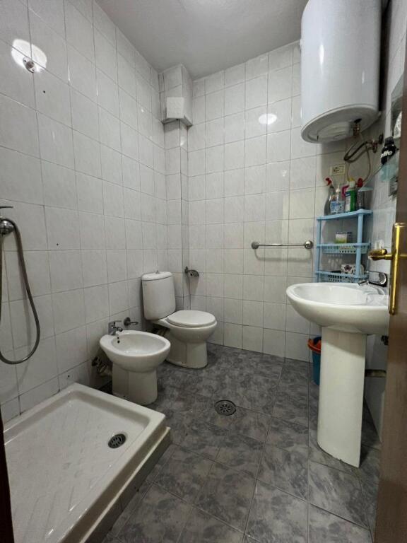 APPARTAMENTO IN AFFITTO 2+1 VIA FORTUZI 500 EURO