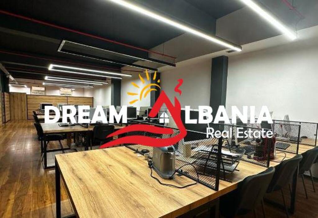 Locale ufficio in affitto in via “Kongresi i Lushnjes”, vicino a “21 Dhjetorit” (ID 42611030)
